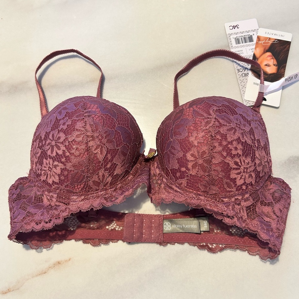 🆕️ Daisy Fuentes Pink Bra 34C NWT